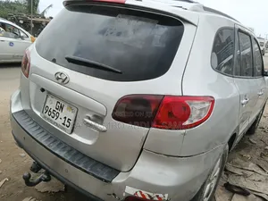 Hyundai Santa Fe 2010 Silver