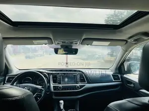 Toyota Highlander 2019 White
