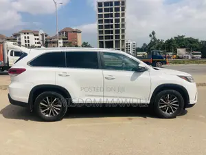 Toyota Highlander 2019 White