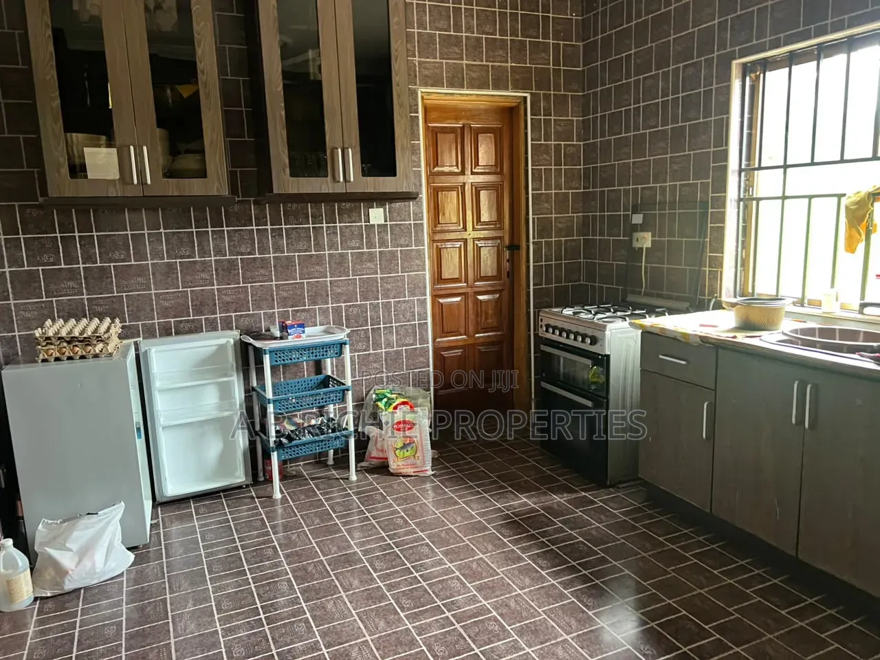 4bdrm Bungalow in Ab Richie Properties, Parakuo Estate for sale