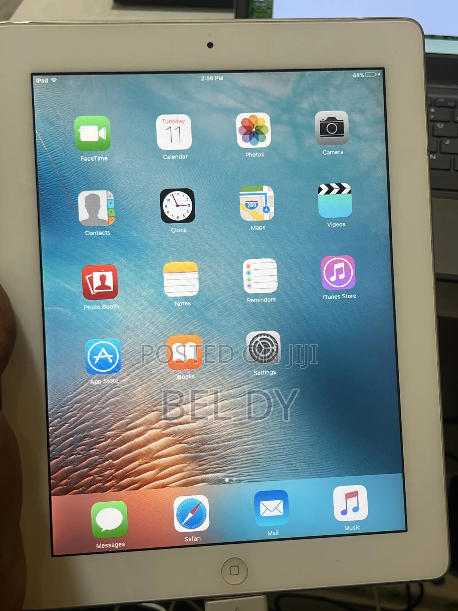 Apple iPad 2 Wi-Fi 16 GB Silver