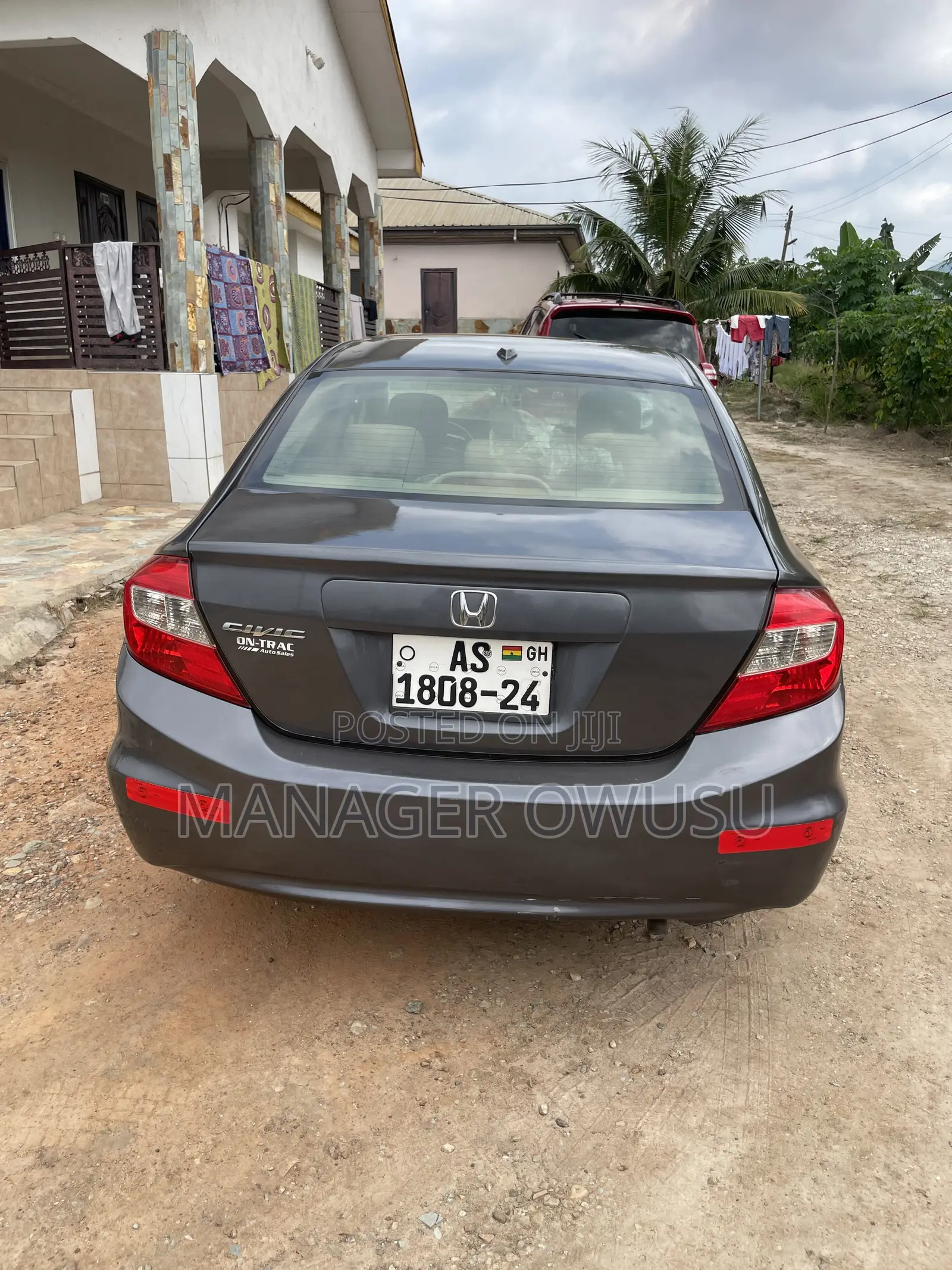 Honda Civic 1.8 5 Door Automatic 2012 Gray