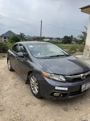 Honda Civic 1.8 5 Door Automatic 2012 Gray