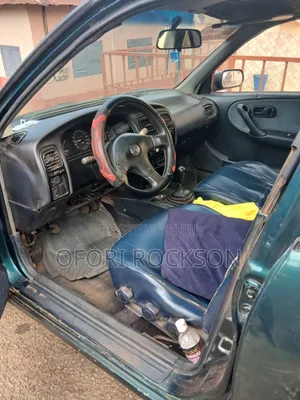 Nissan Primera 1999 Green