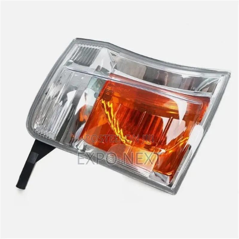 NISSAN Caravan Urvan E25 2005 - 2012 Head Lights