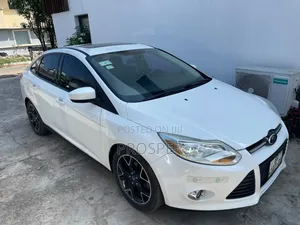 Ford Focus S Sedan FWD (2.0L 4cyl 5M) 2013 White