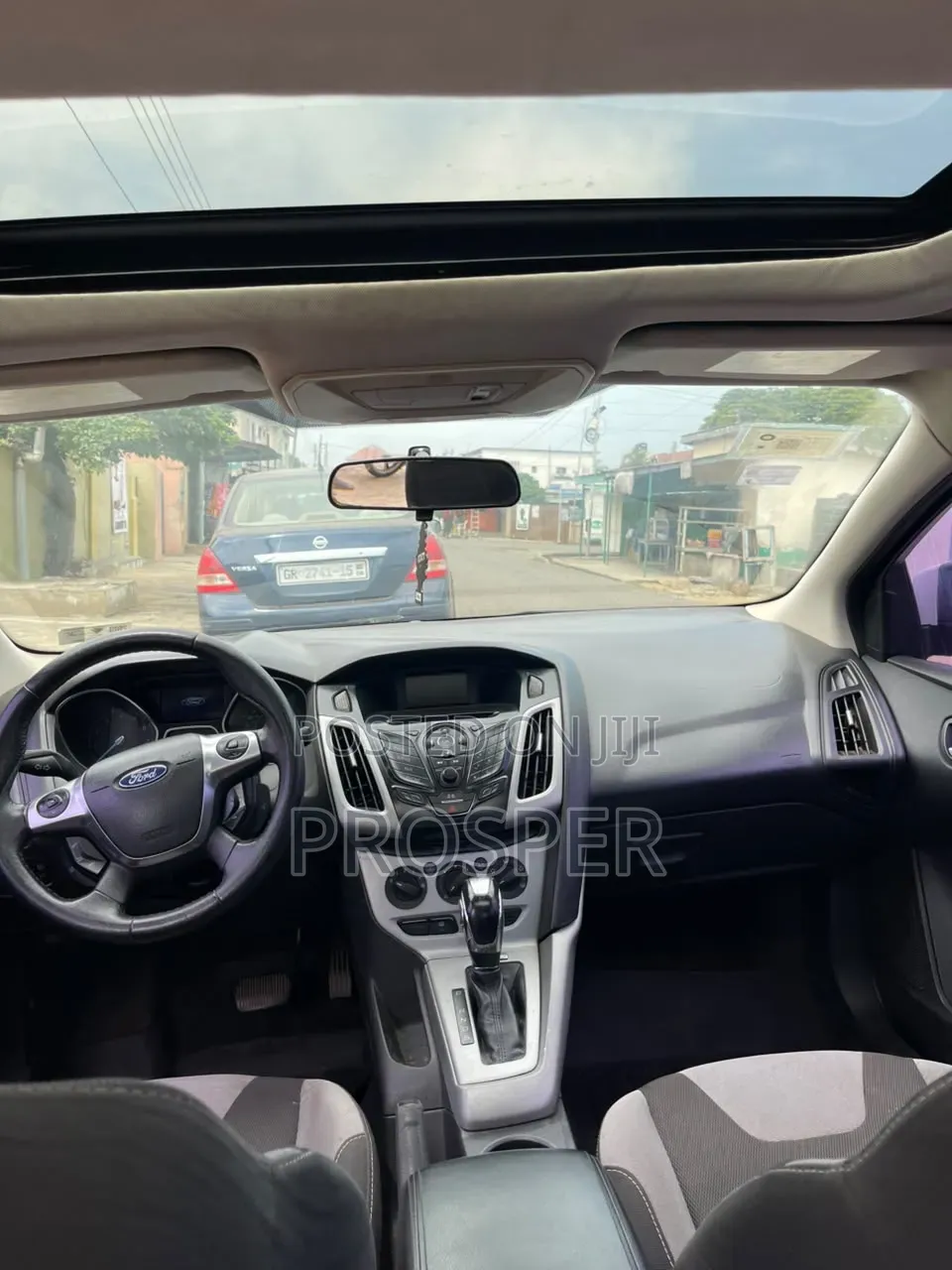 Ford Focus S Sedan FWD (2.0L 4cyl 5M) 2013 White