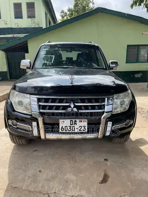Mitsubishi Pajero V80 3.8 V6 GLS 2015 Black