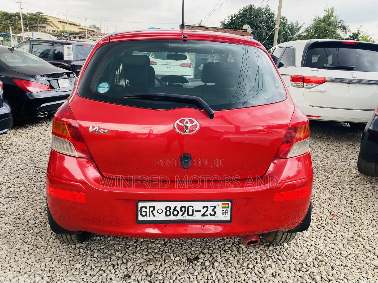 Toyota Vitz 1.5 FWD 3dr 2010 Red
