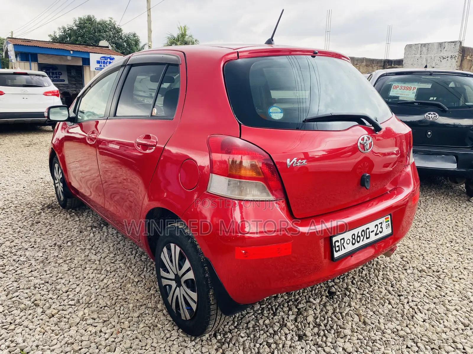 Toyota Vitz 1.5 FWD 3dr 2010 Red