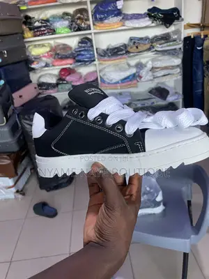 Brand New Black White Chunky Sneakers - Unisex Streetwear Shoes