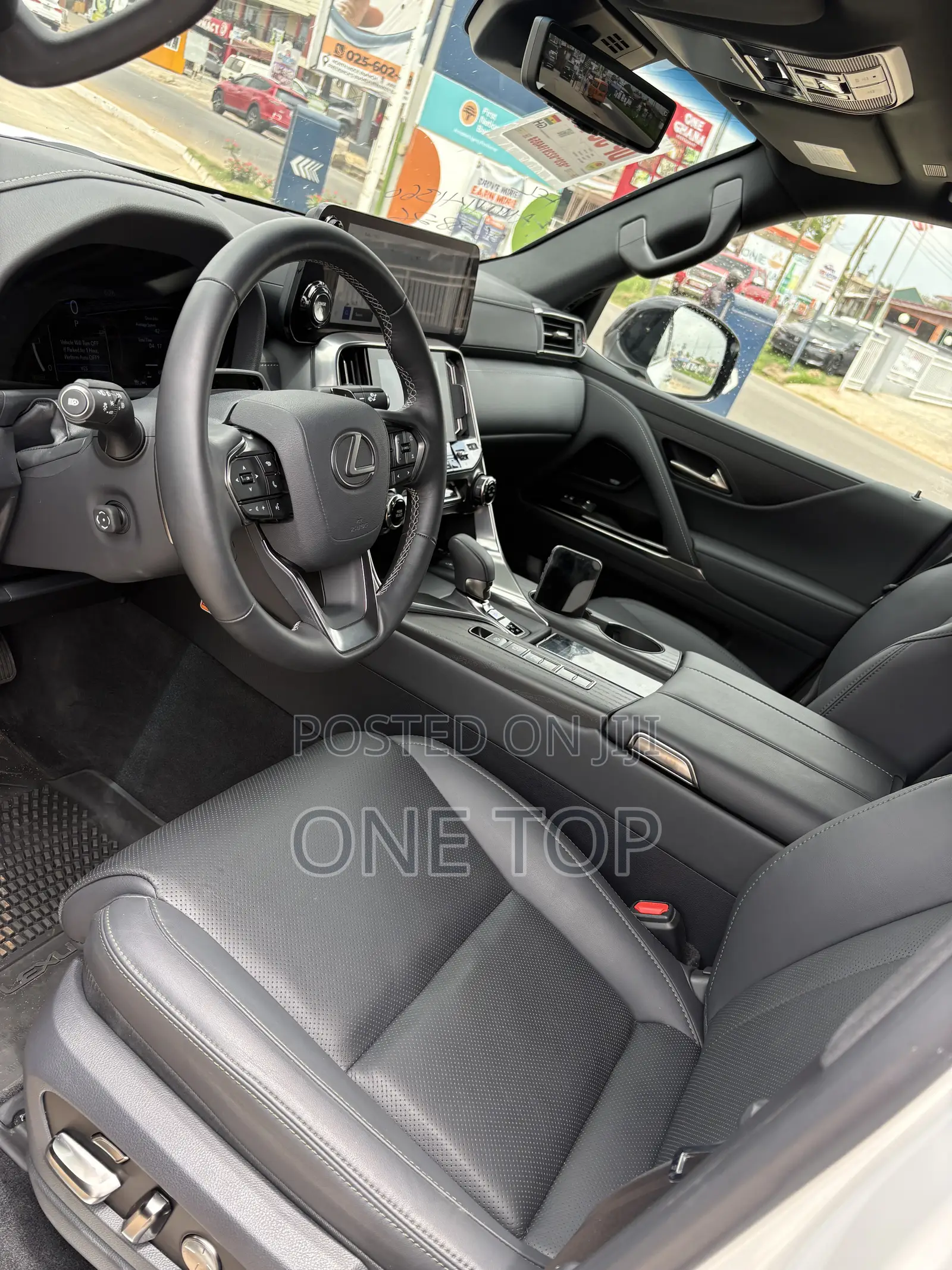 Lexus LX 700h 2025 White