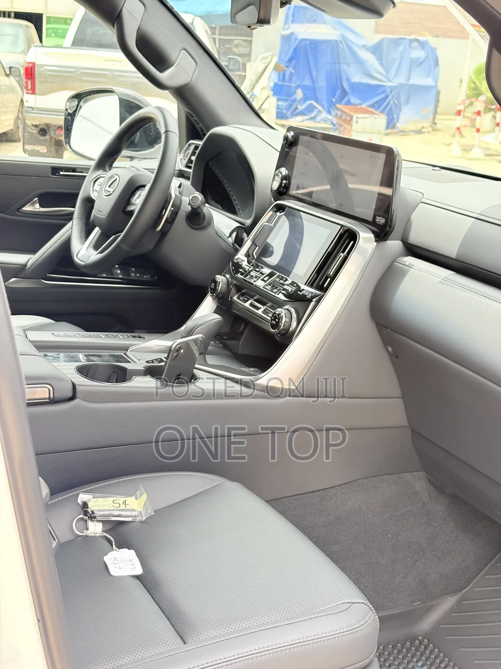 Lexus LX 700h 2025 White
