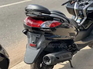 Yamaha Majesty 2022 Black