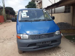 Toyota HiAce 2005 Blue