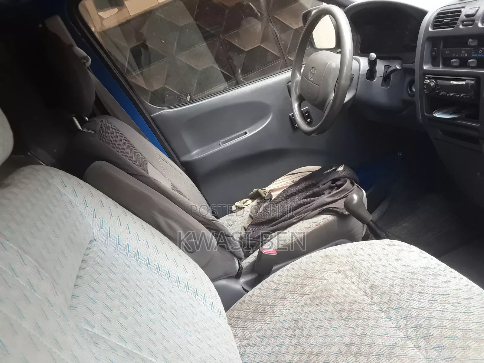 Toyota HiAce 2005 Blue