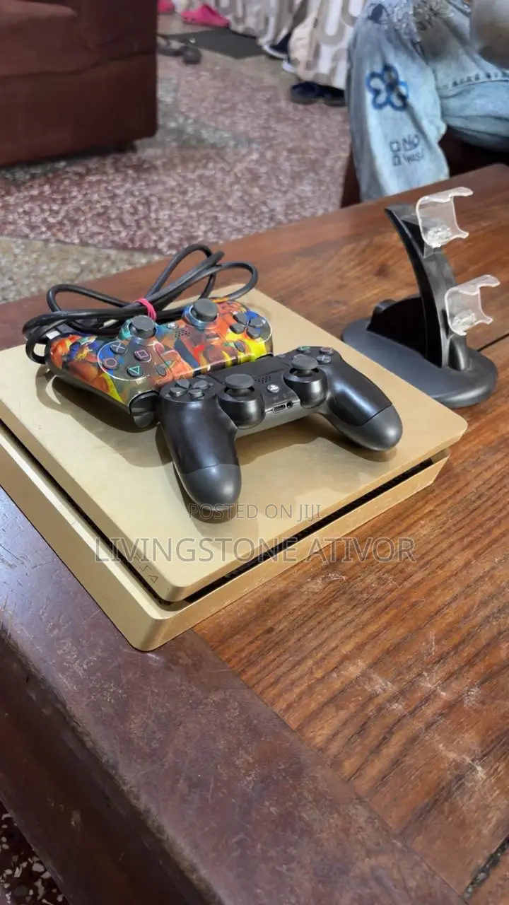 PlayStation 4 Slim
