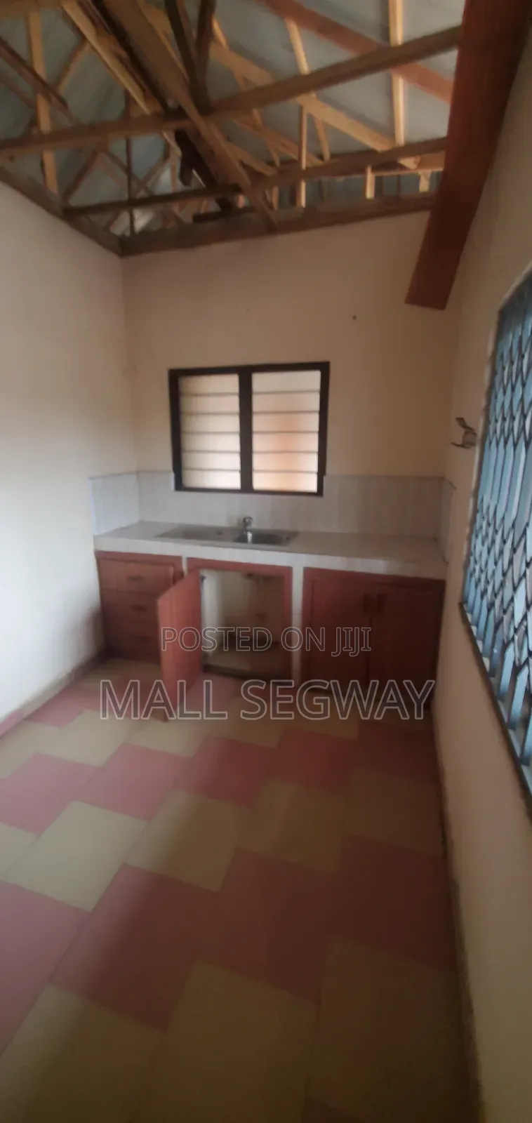 2bdrm Apartment in Private Property, Nmai-Dzorn for rent