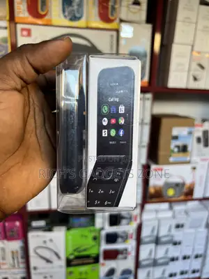 New Nokia 2720 Flip 512 GB Black