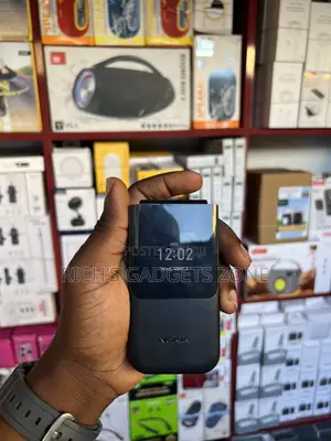 New Nokia 2720 Flip 512 GB Black