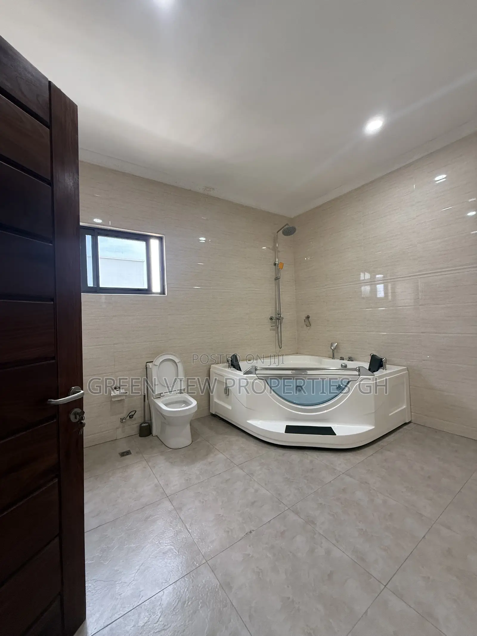 3bdrm Duplex in East Legon for rent