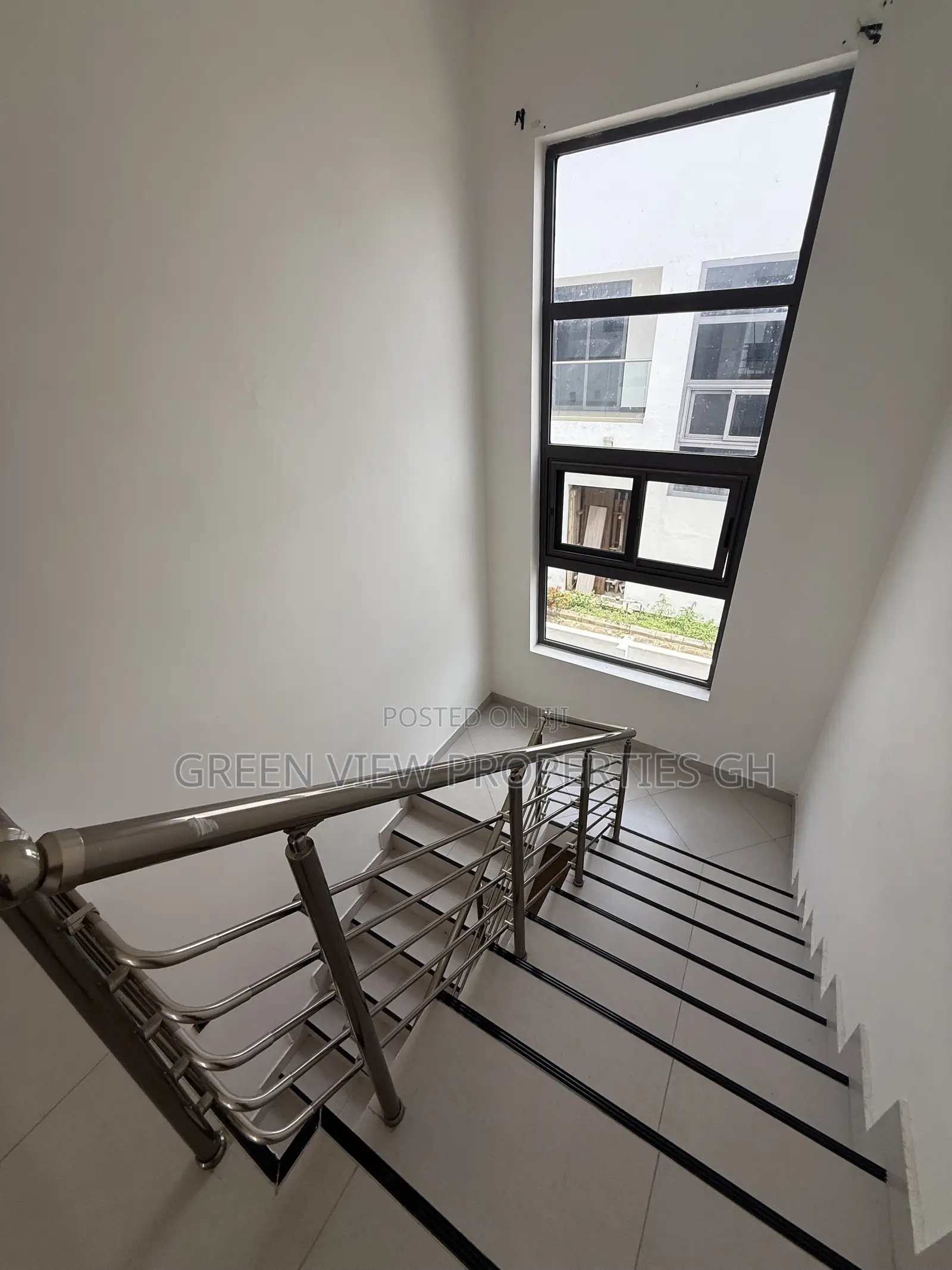 3bdrm Duplex in East Legon for rent