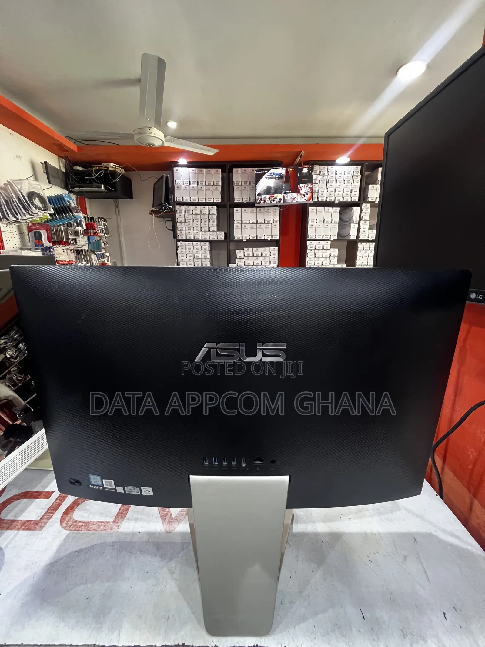 Desktop Computer Asus Vivo AiO V241IC 8GB Intel Core i3 HDD 1T