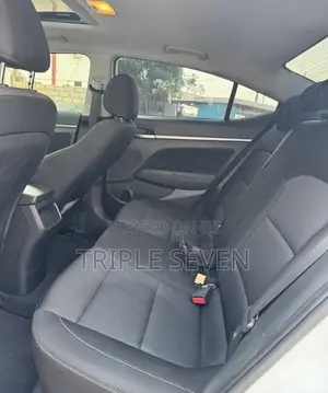 Hyundai Elantra 2017 White