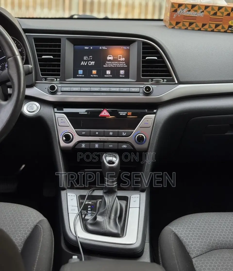 Hyundai Elantra 2017 White
