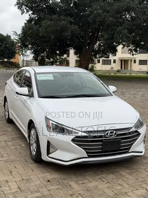 Hyundai Elantra 2020 White