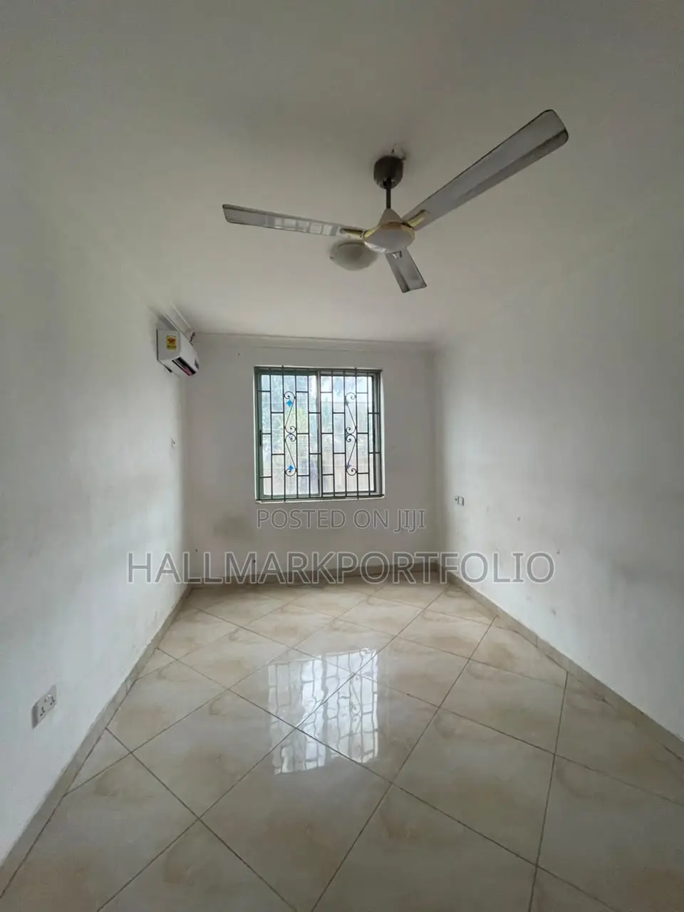 3bdrm Apartment in Madina New Road for rent