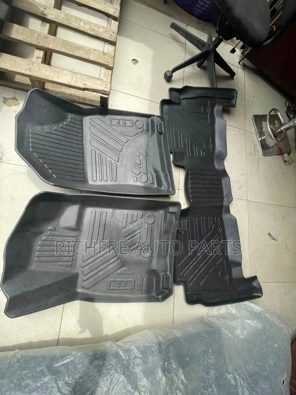 Land Cruiser Prado Floor Mat 3D