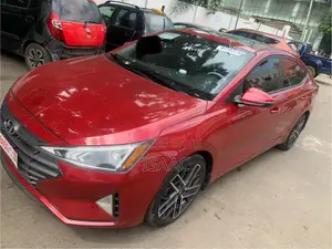 Hyundai Elantra 2020 Red