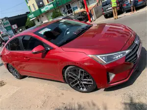 Hyundai Elantra 2020 Red