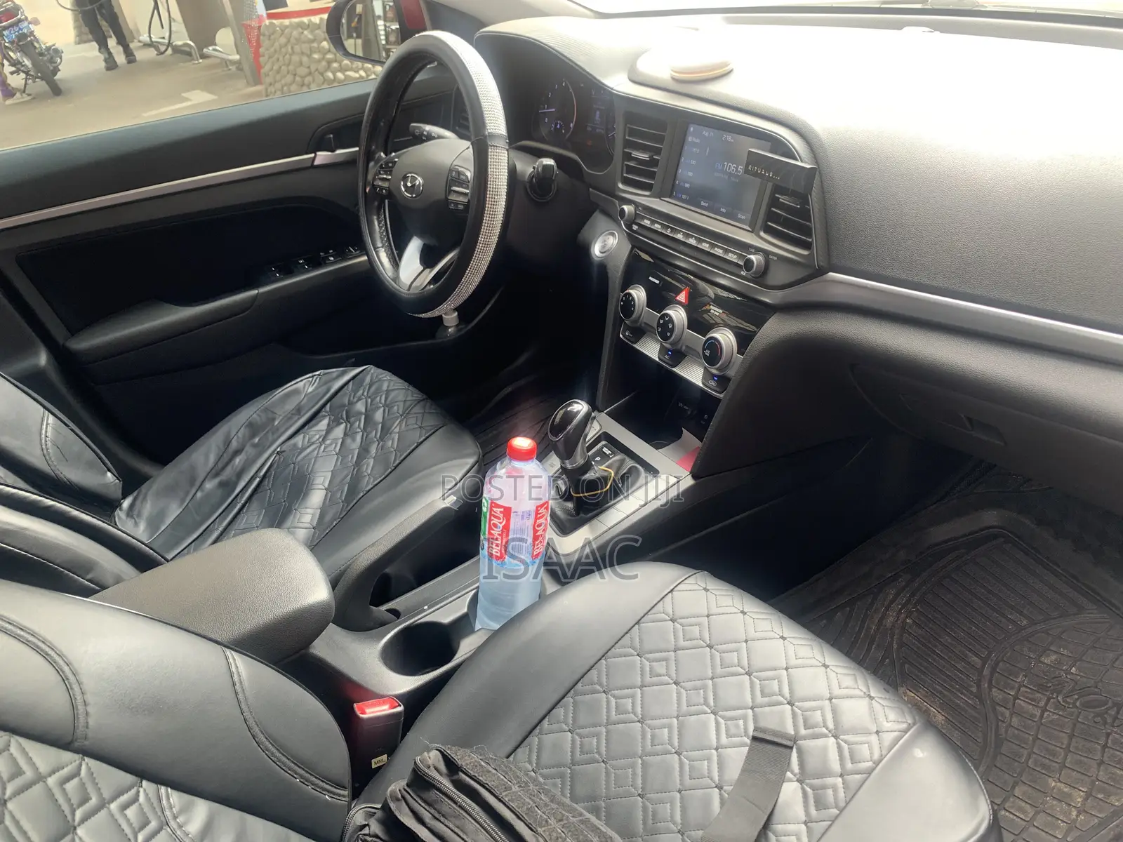 Hyundai Elantra 2020 Red