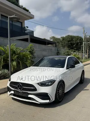 Mercedes-Benz C300 2023 White