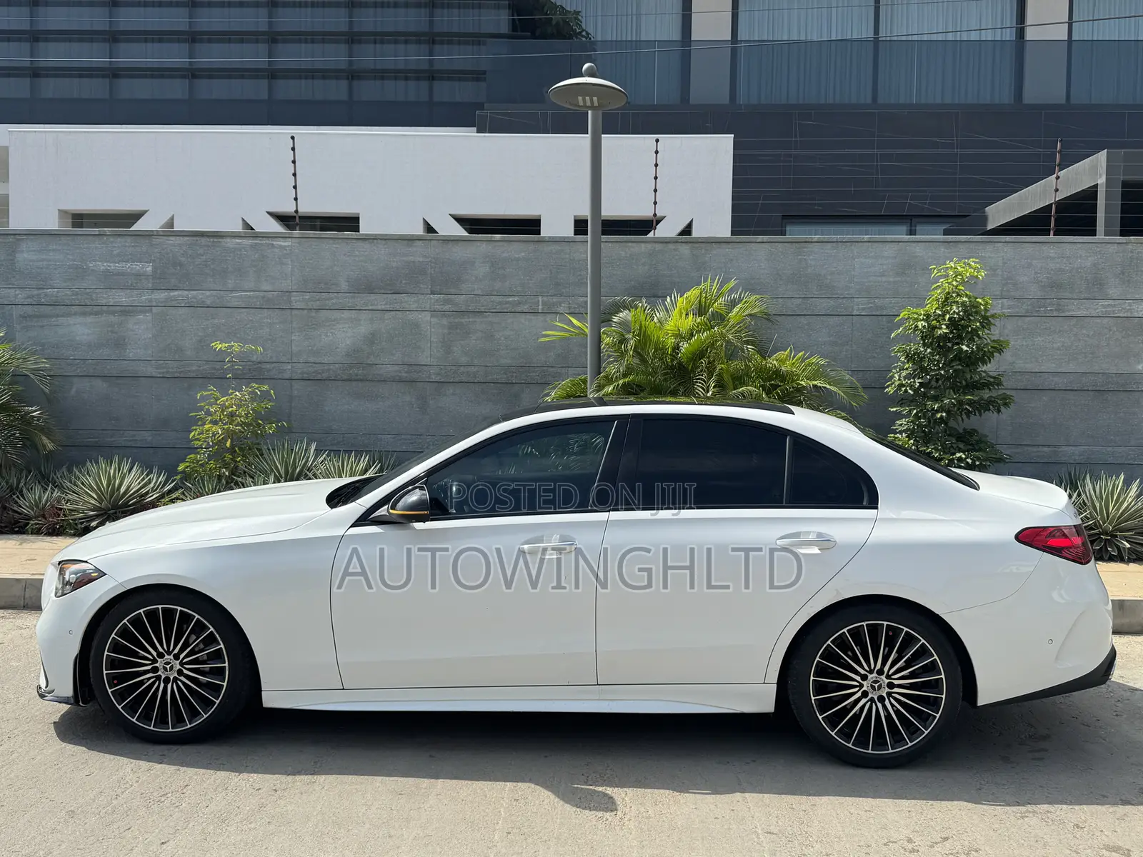 Mercedes-Benz C300 2023 White