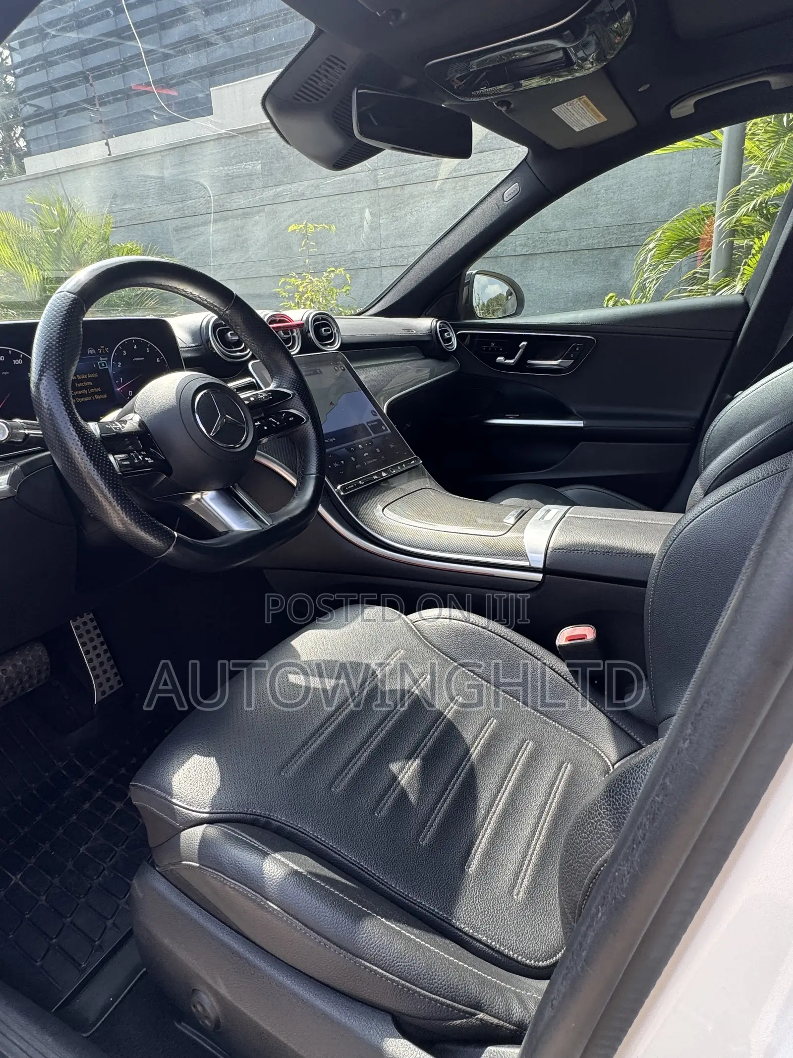Mercedes-Benz C300 2023 White