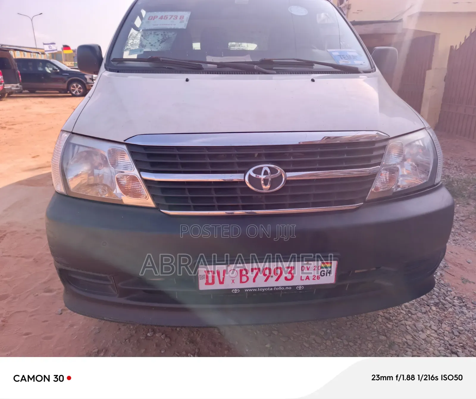 Toyota HiAce 2010 White