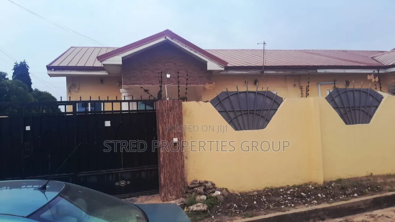 2bdrm House in Tempo Estates, Baatsona Total for rent
