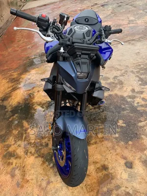 Yamaha 2025 Blue