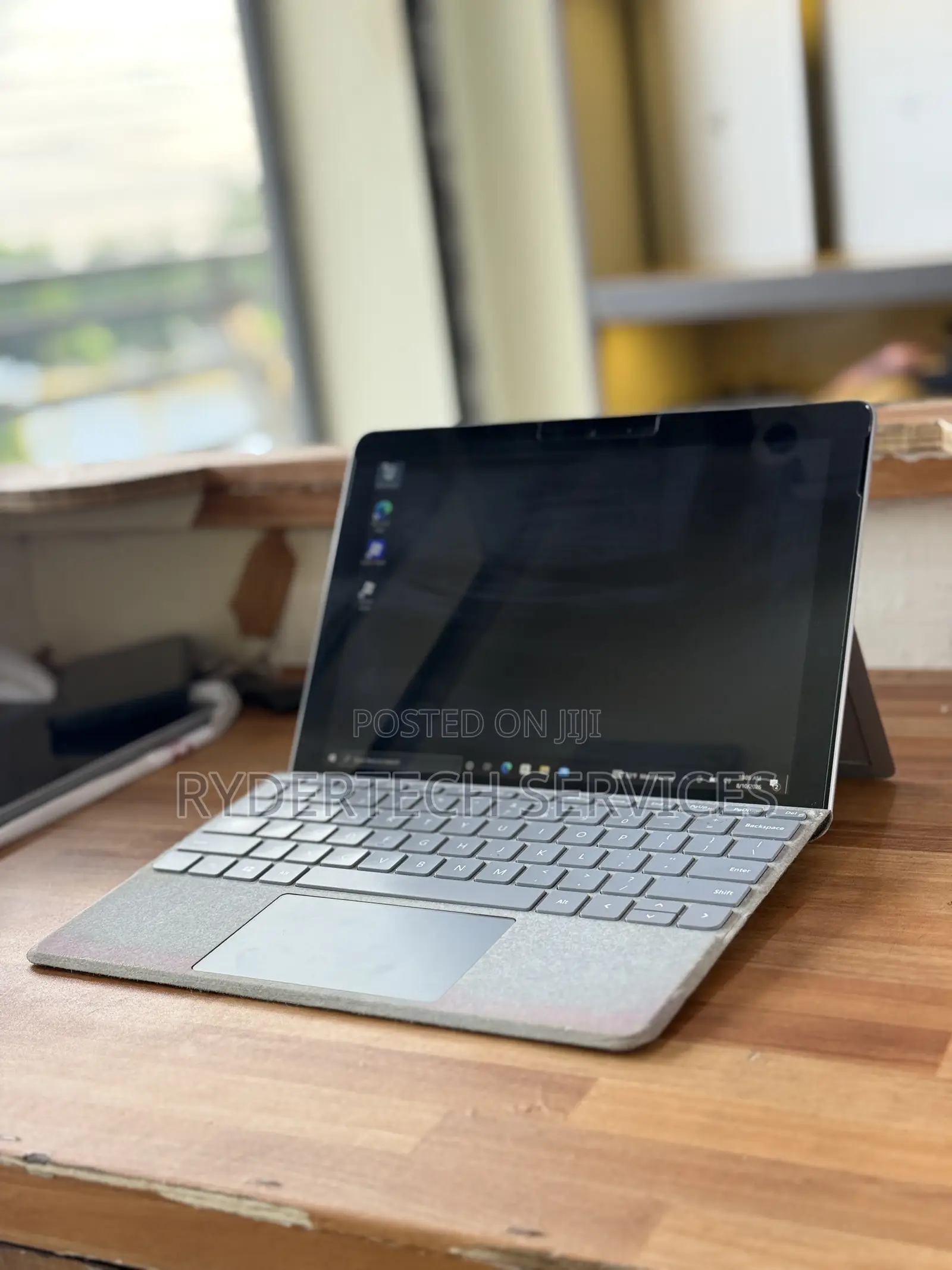 Laptop Microsoft Surface Go 8GB Intel Celeron SSD 256GB