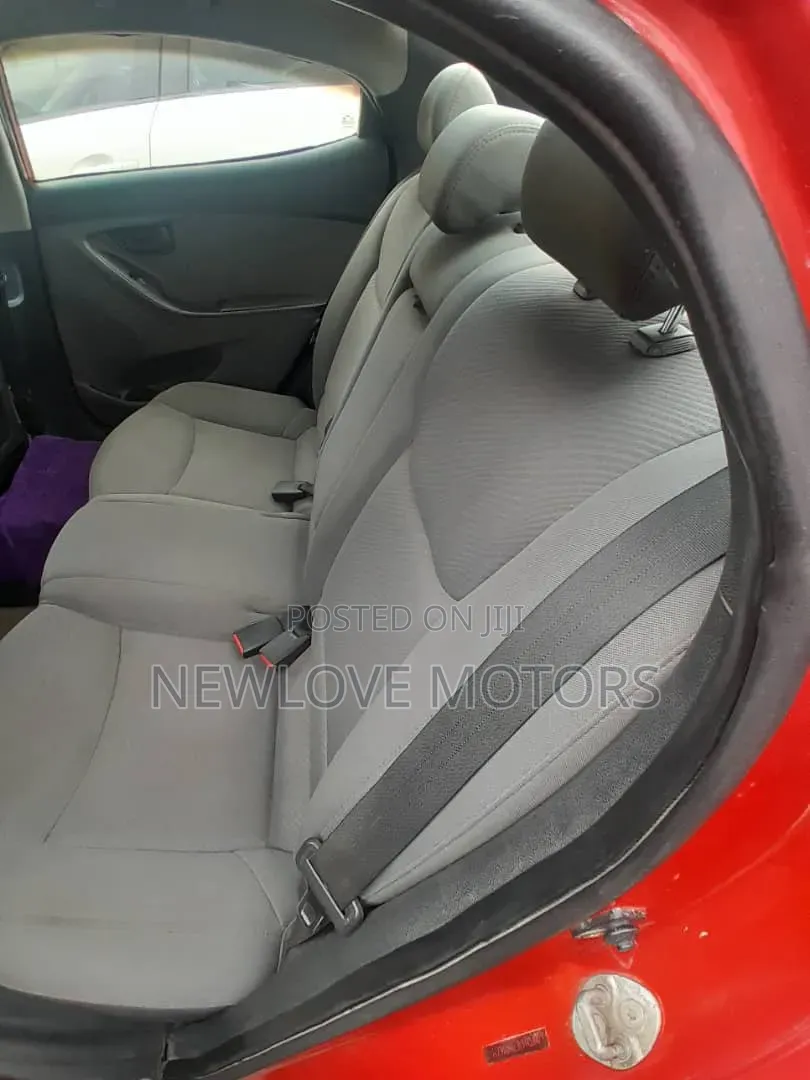 Hyundai Elantra 2013 Red