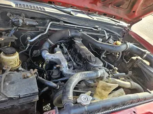 Nissan Frontier 2002 Red