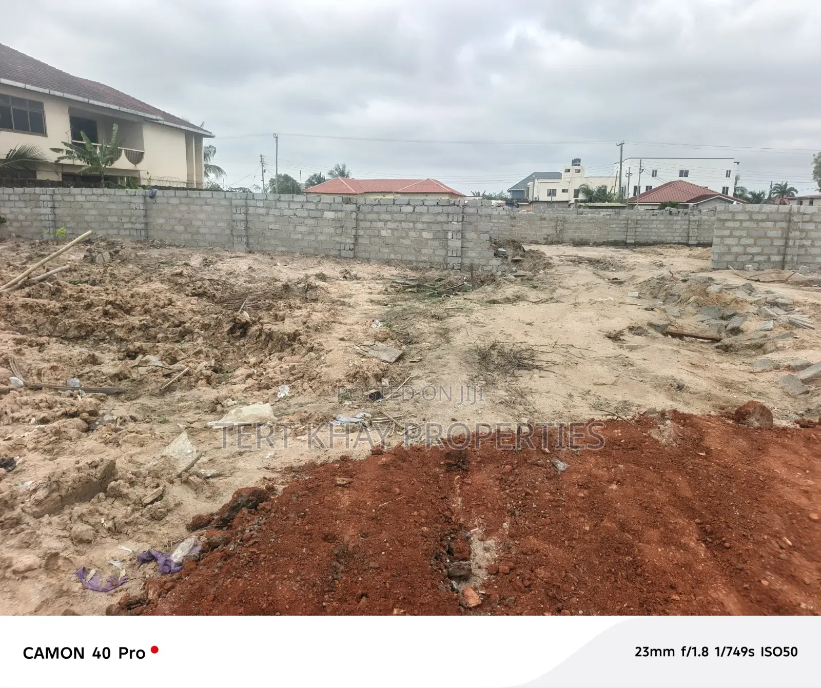 Full Plot of Land for Sale at Manet