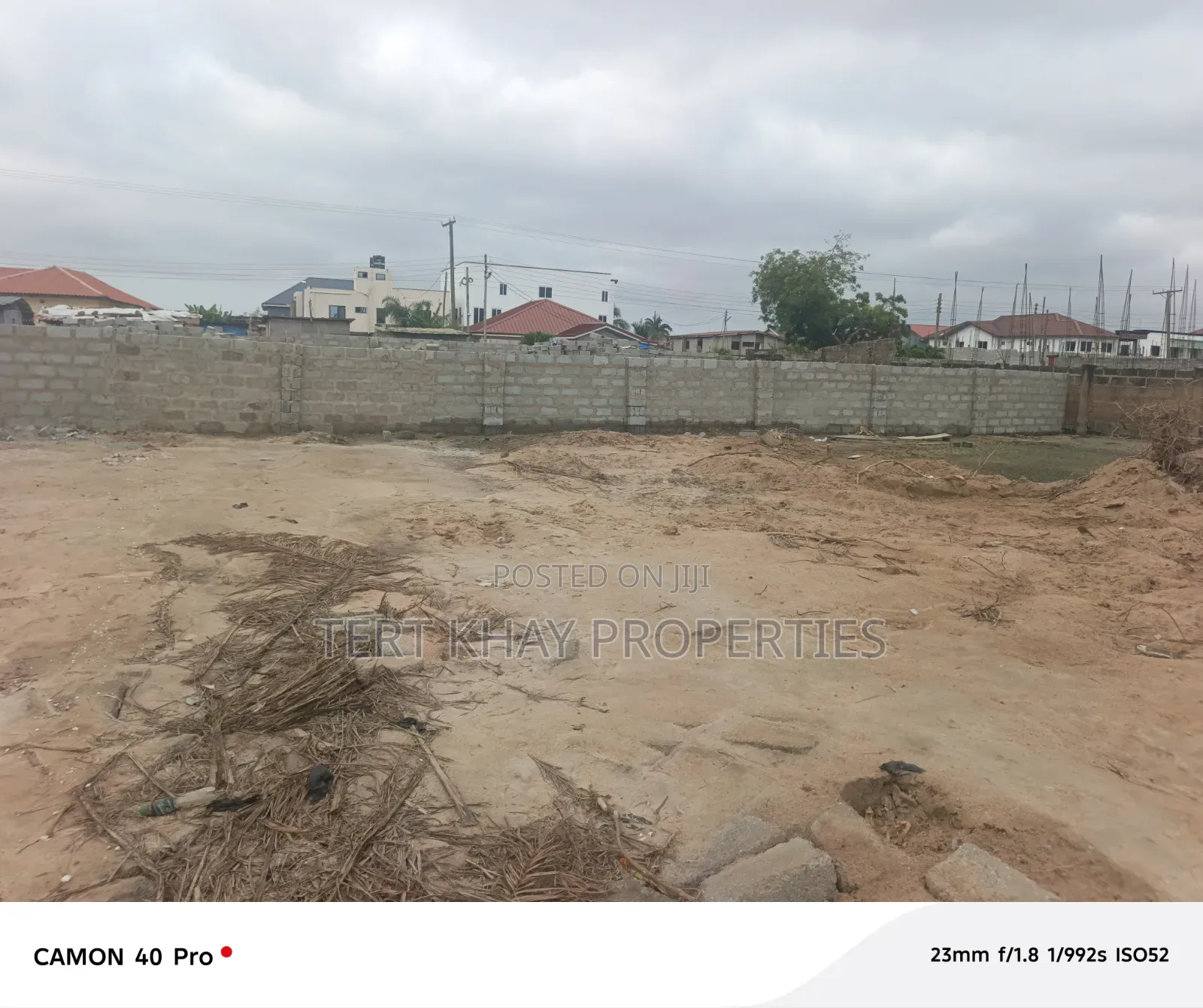 Full Plot of Land for Sale at Manet