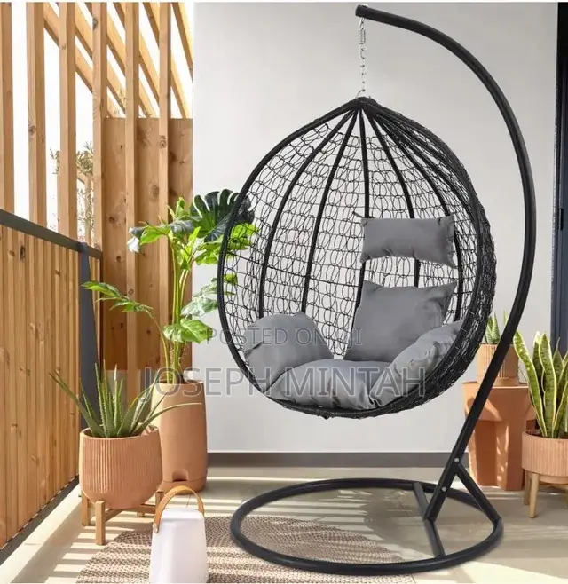 Hanging Egg Chair