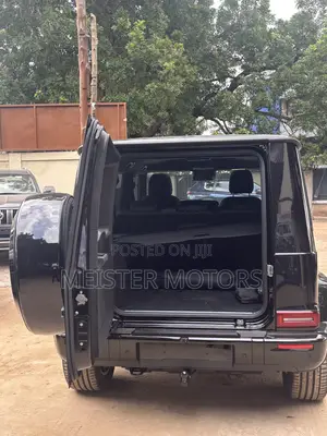 New Mercedes-Benz G-Class 2025 Black