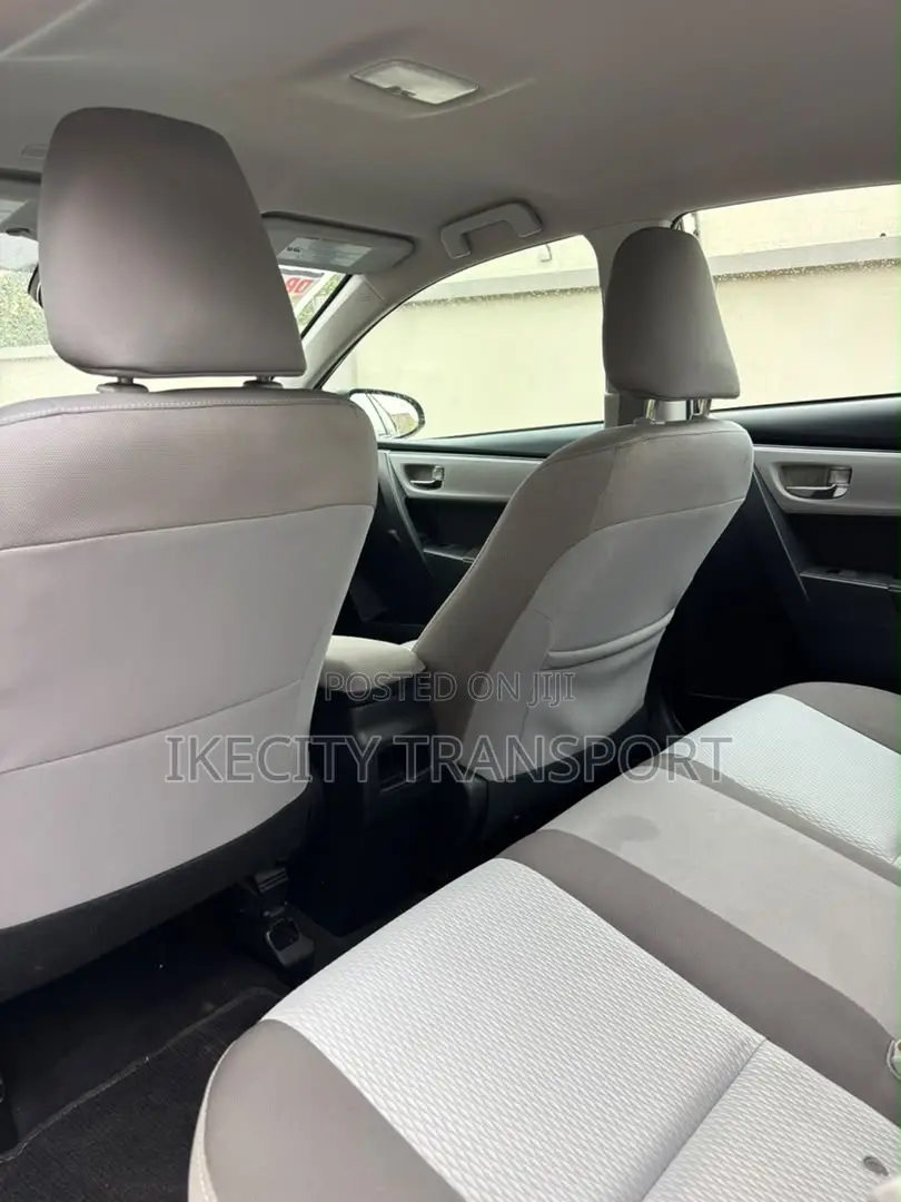 Toyota Corolla LE Eco (1.8L 4cyl 2A) 2019 Black