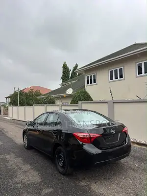 Toyota Corolla LE Eco (1.8L 4cyl 2A) 2019 Black